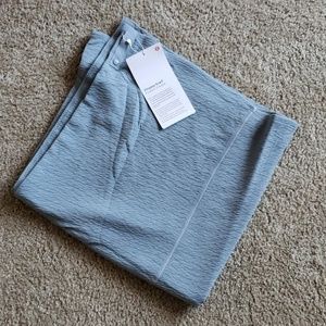 Lulu lemon Vinyasa Scarf light blue